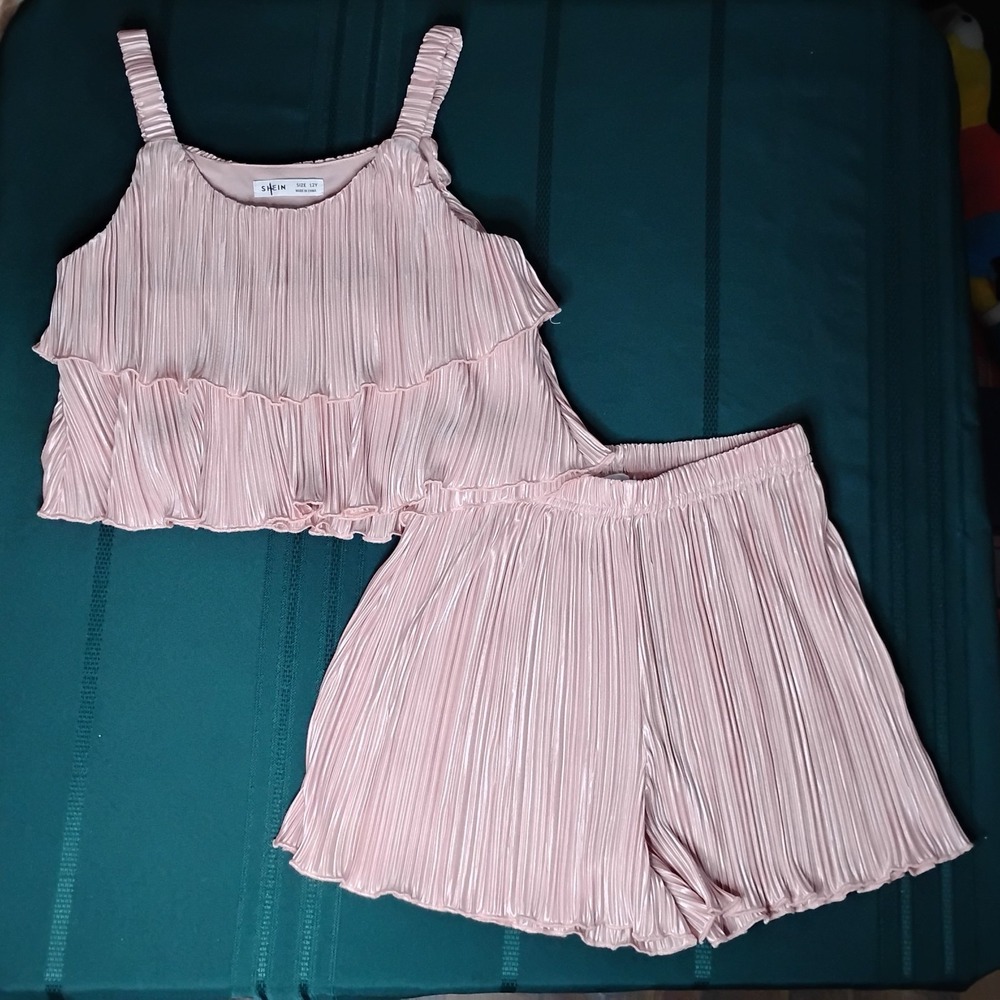 Shein Tween Girls Round Neck Ruffle Shirt And Shorts Set Size 12Y - U